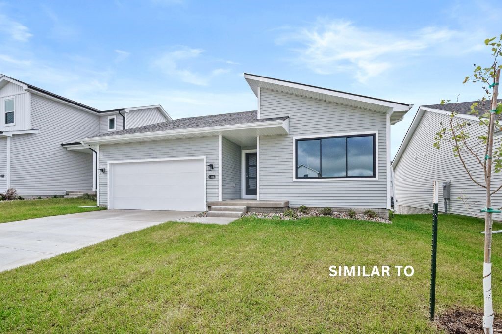 4404 Honey Bee Ridge, Des Moines, Iowa image 2