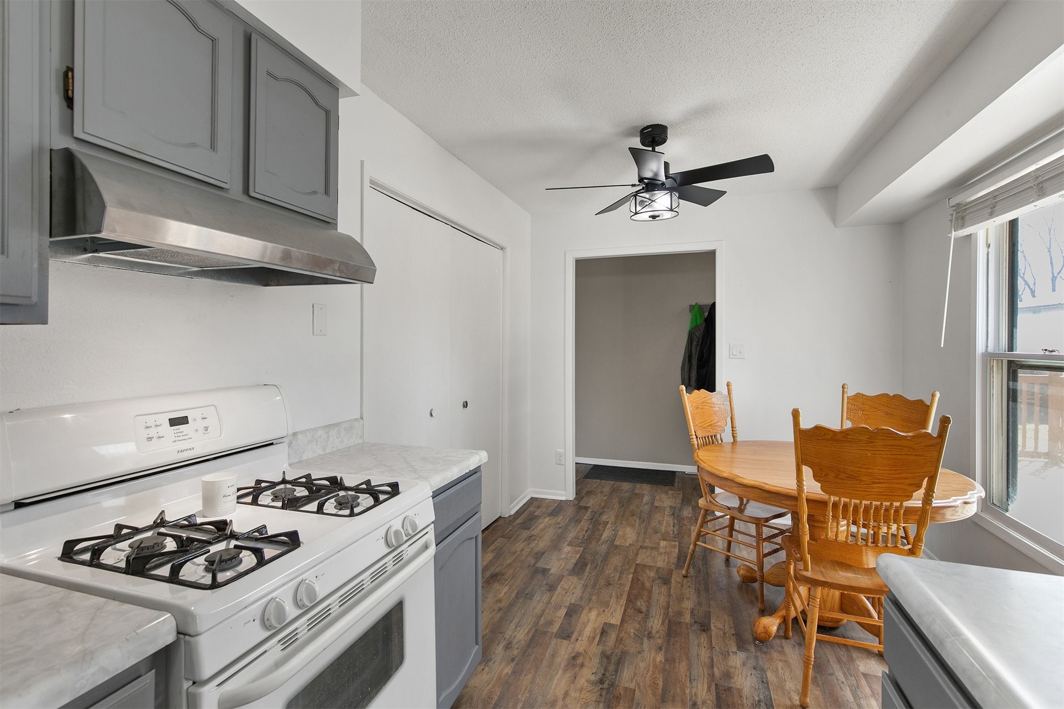 846 E Broad Street, Des Moines, Iowa image 2