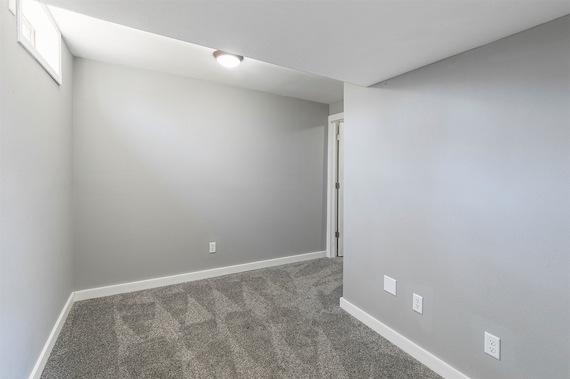 846 E Broad Street, Des Moines, Iowa image 22