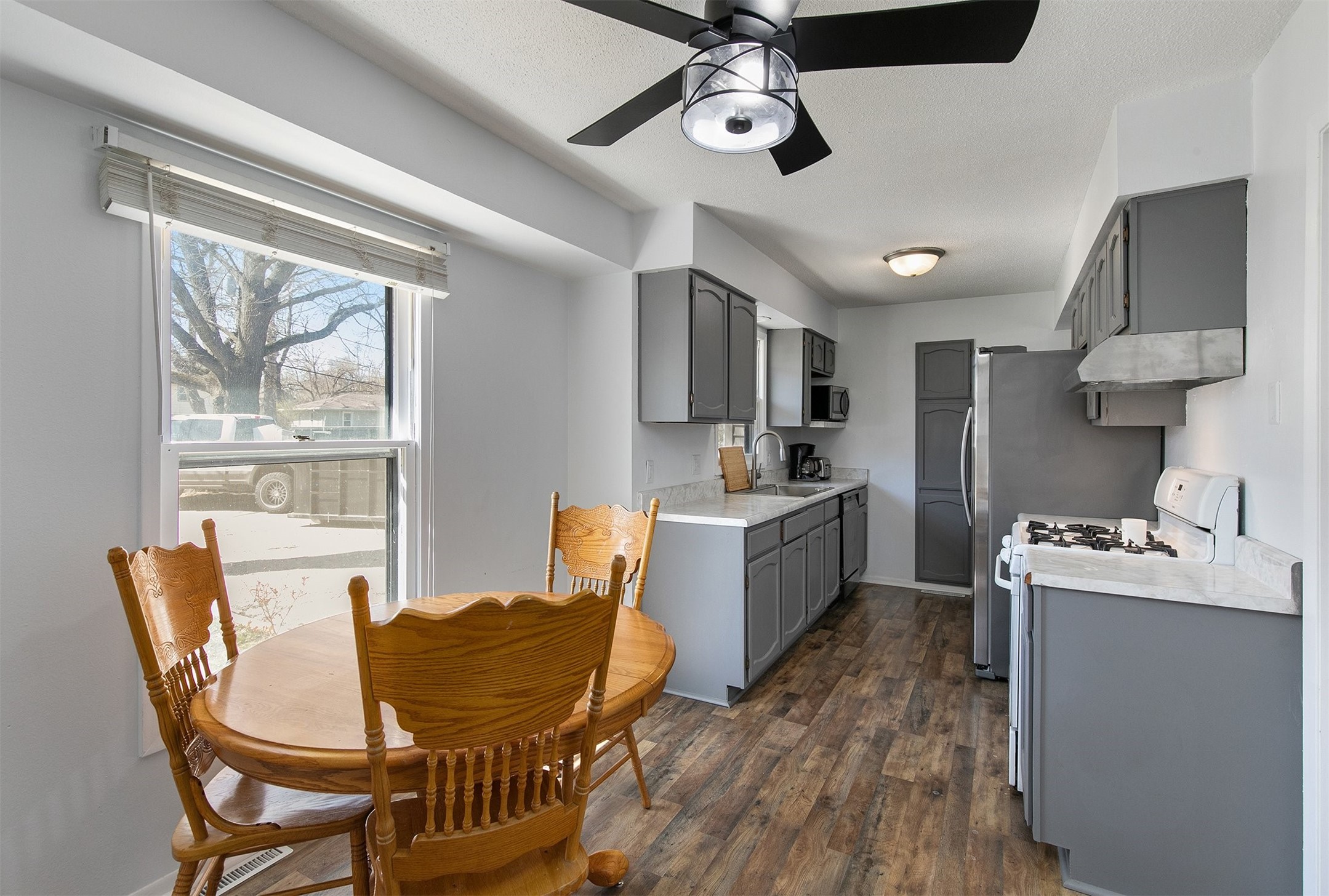 846 E Broad Street, Des Moines, Iowa image 5