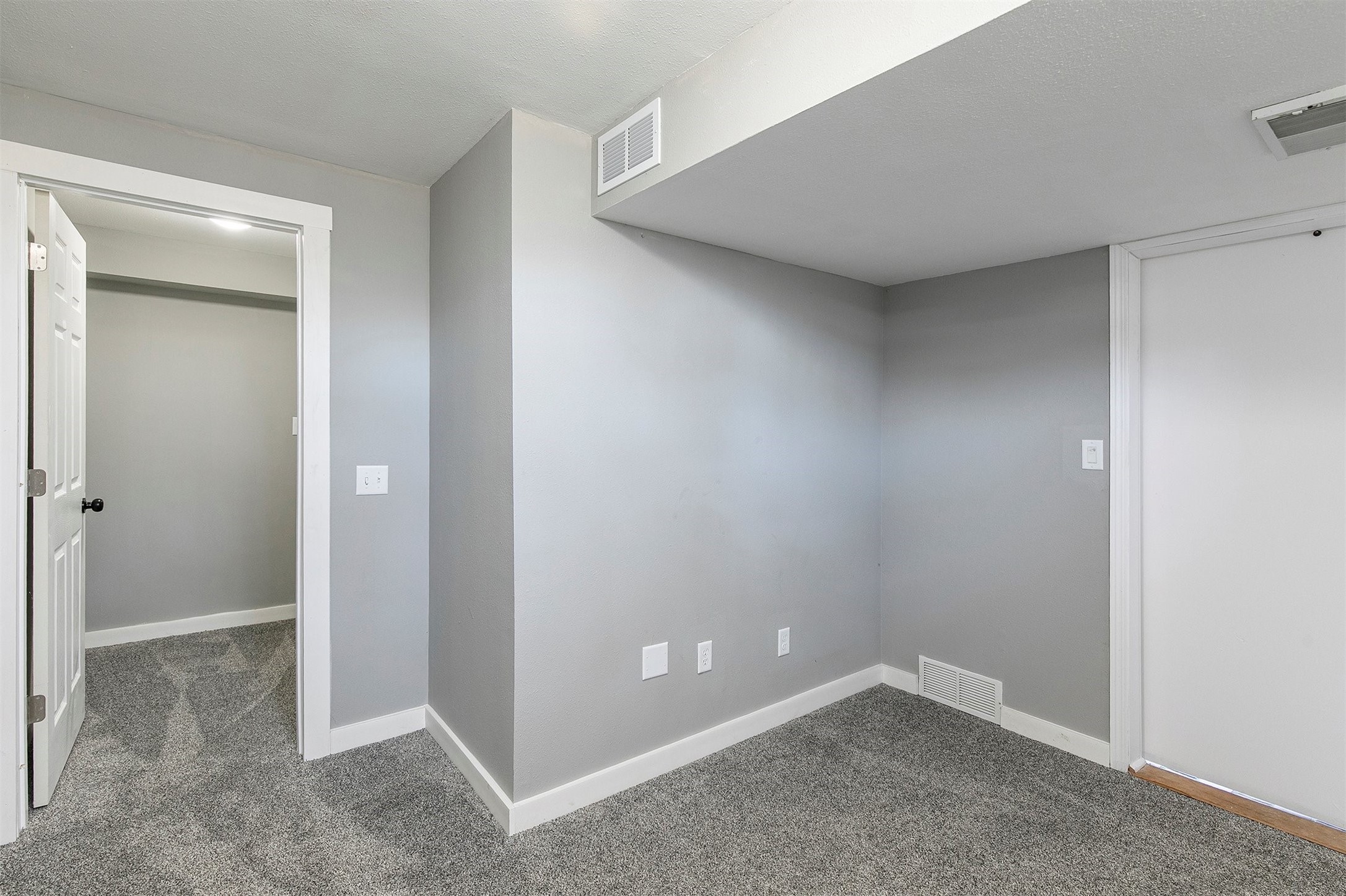 846 E Broad Street, Des Moines, Iowa image 21
