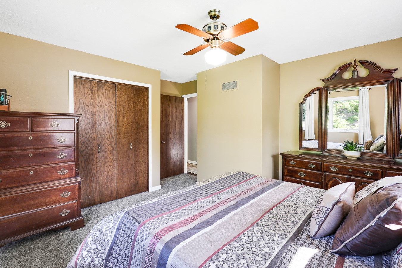 902 Jefferson Street, Pella, Iowa image 16