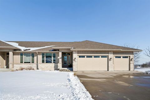 Condo For Sale - 9967 NW 119th Court<br/> Granger, IA 50109