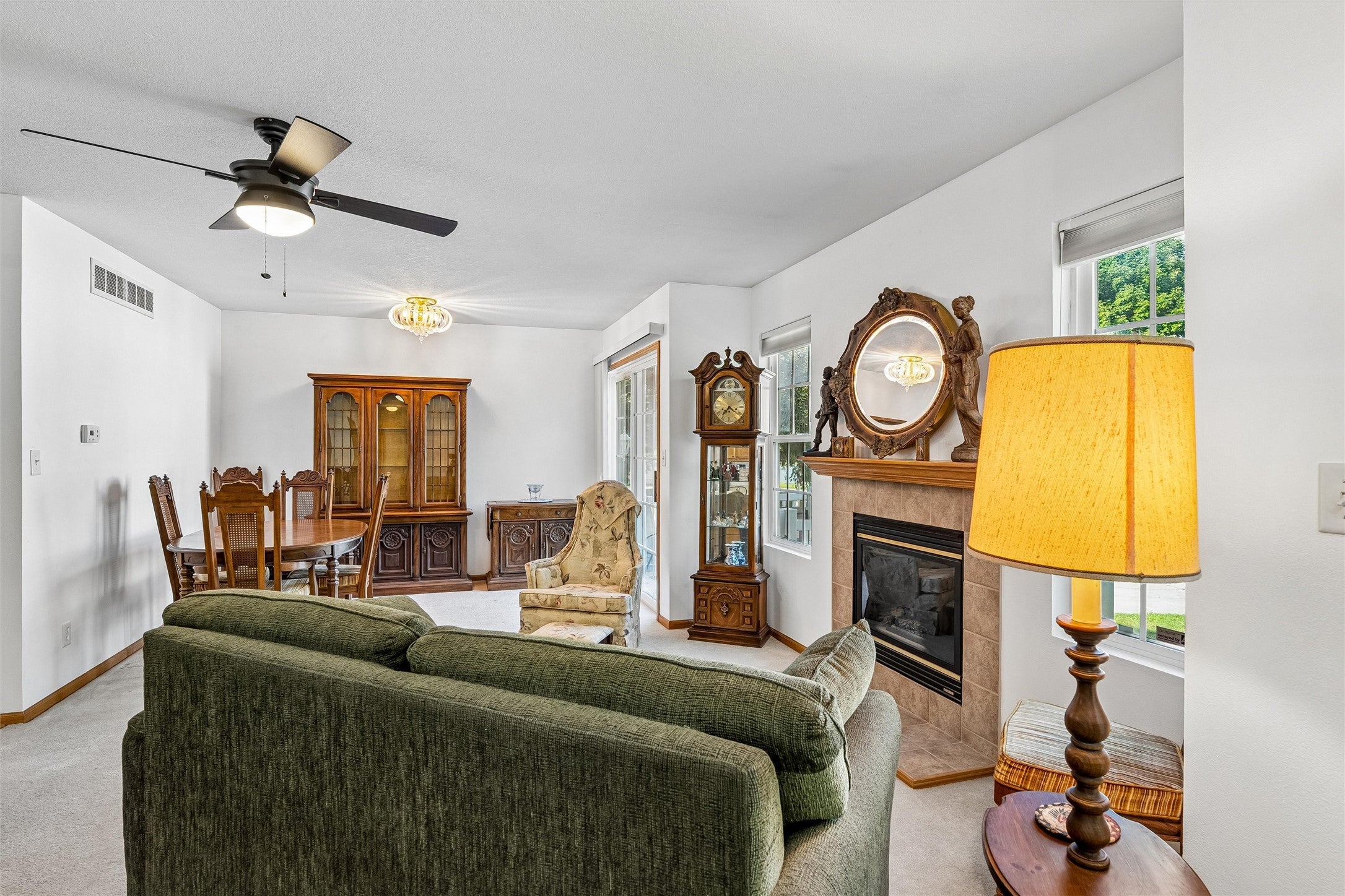 4320 Shoreline Drive