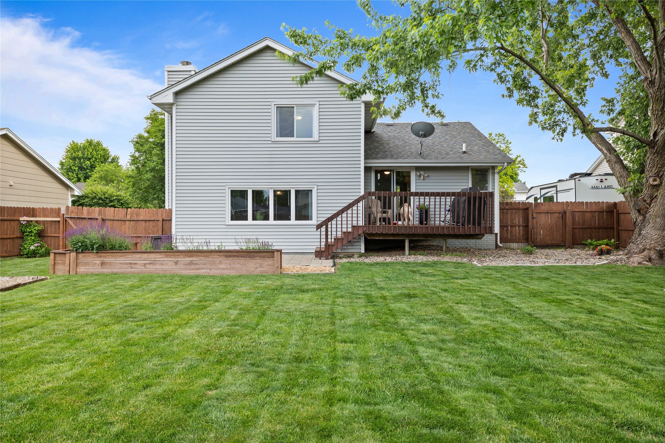711 SE Dolan Drive