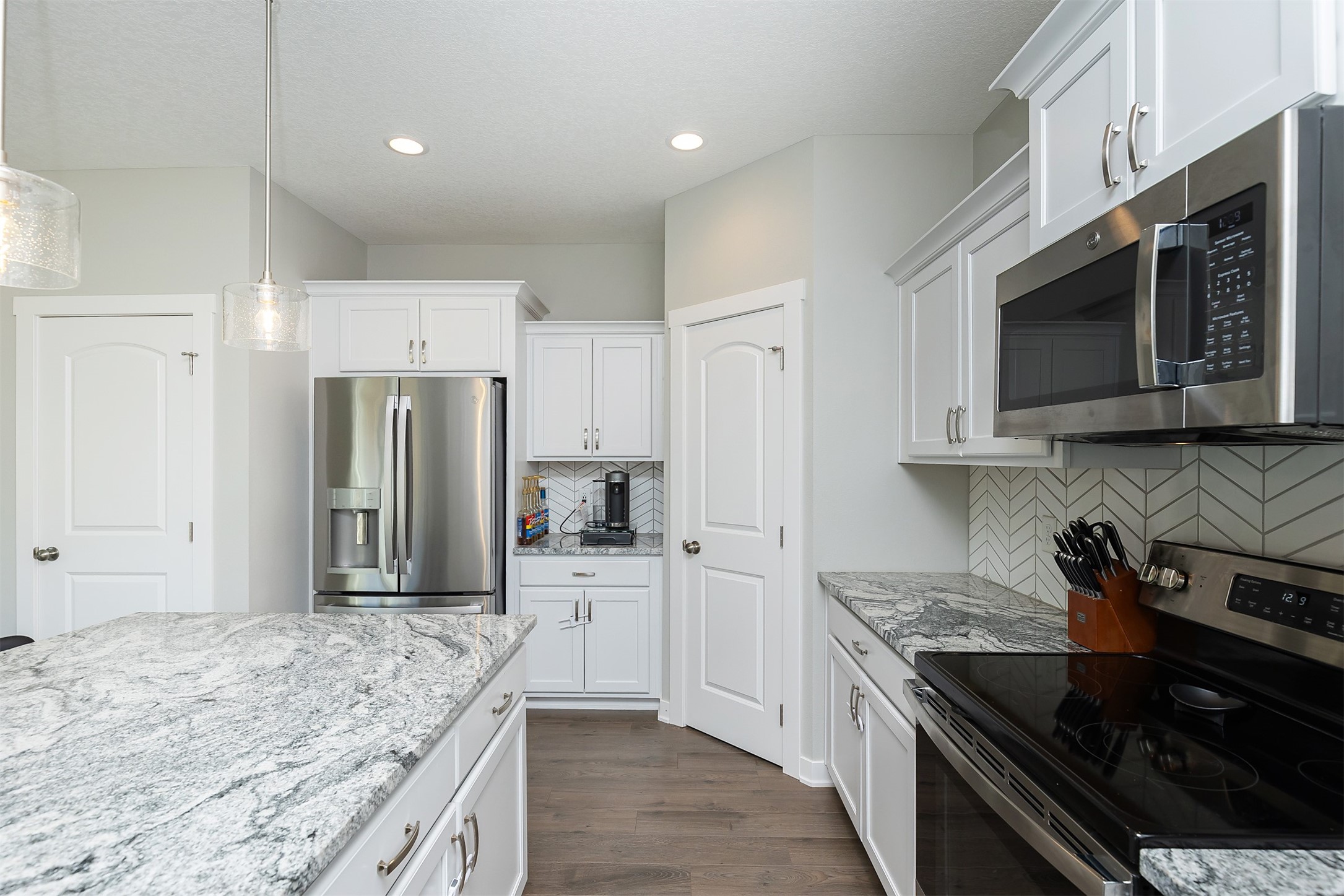 700 Belmont Boulevard, Waukee, Iowa image 14