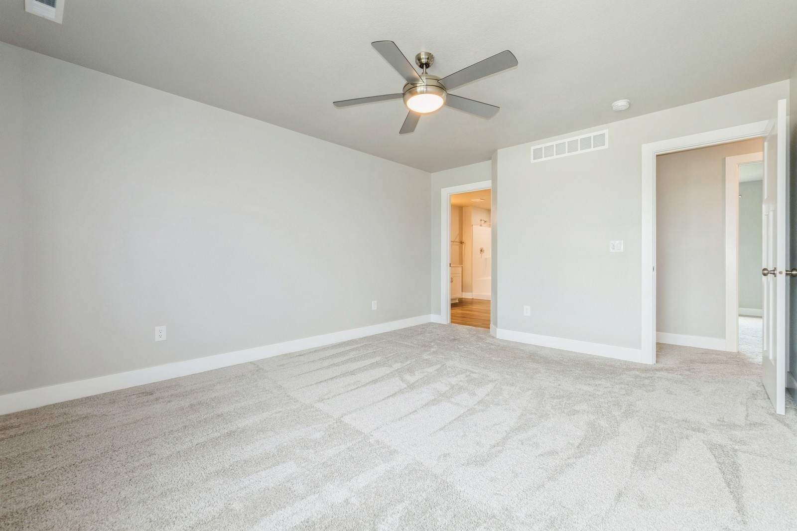 670 SE Drumlin Drive, Waukee, Iowa image 21