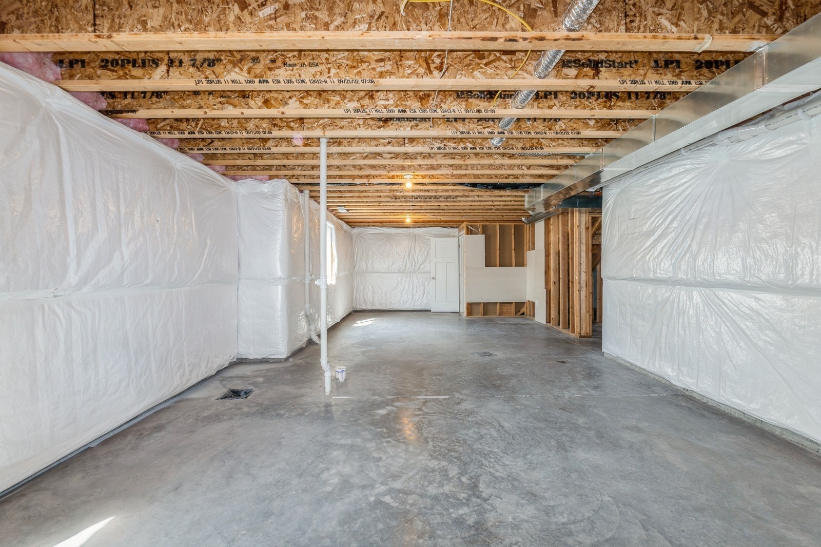 670 SE Drumlin Drive, Waukee, Iowa image 34