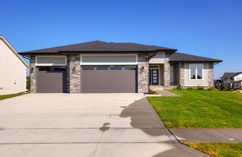 16203 Goodman Drive Urbandale IA 50323