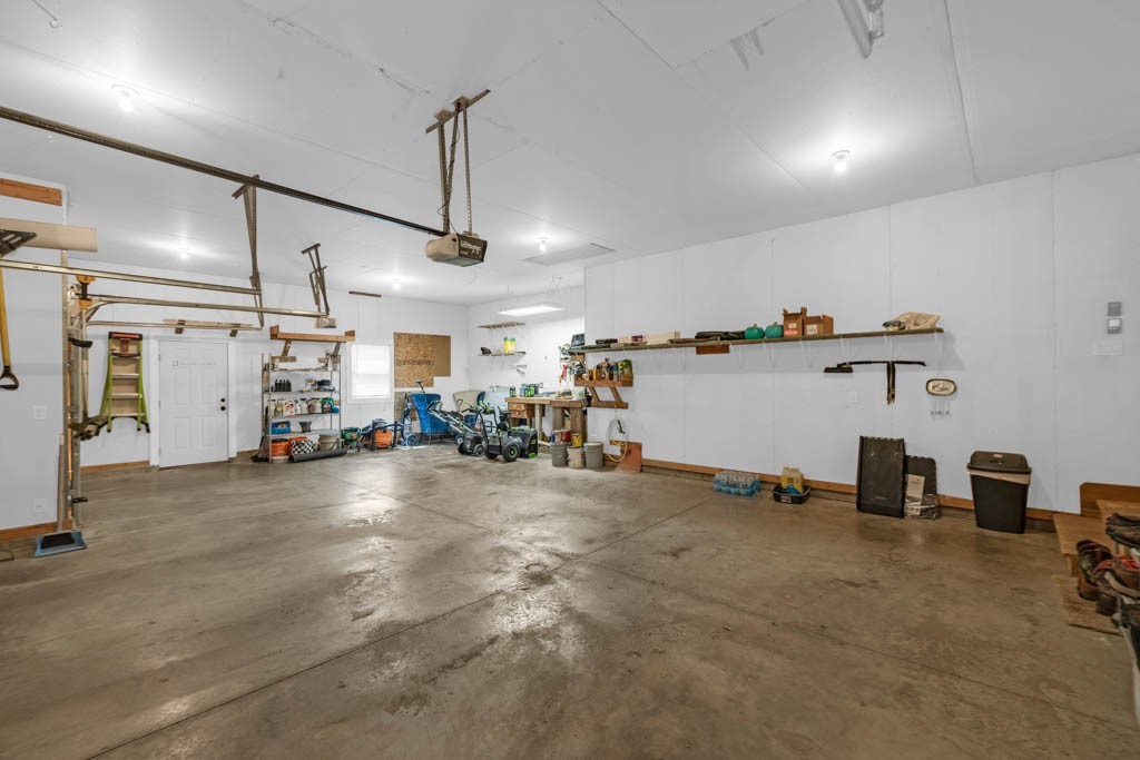 312 Evergreen Drive, Bondurant, Iowa image 35