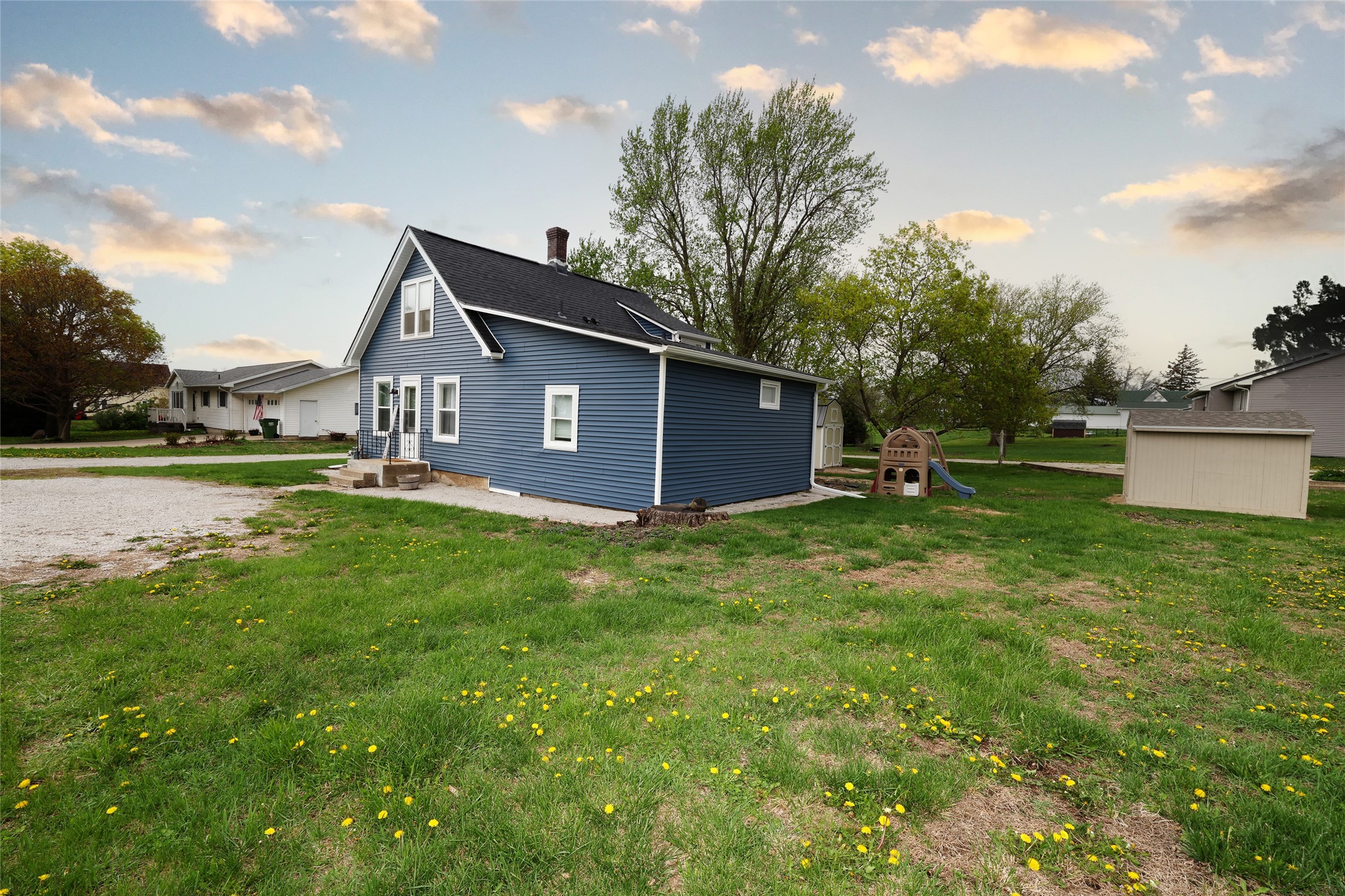 414 S 1st Street, Ogden, Iowa image 3