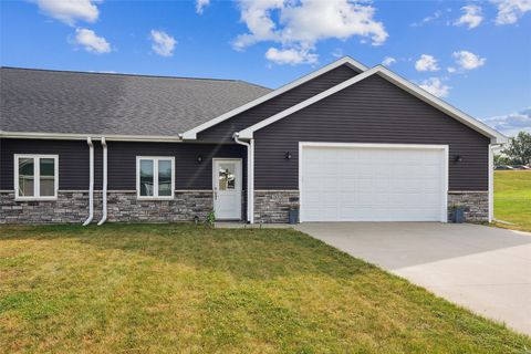 Condo For Sale - 205 N 8th Avenue<br/> Sully, IA 50251