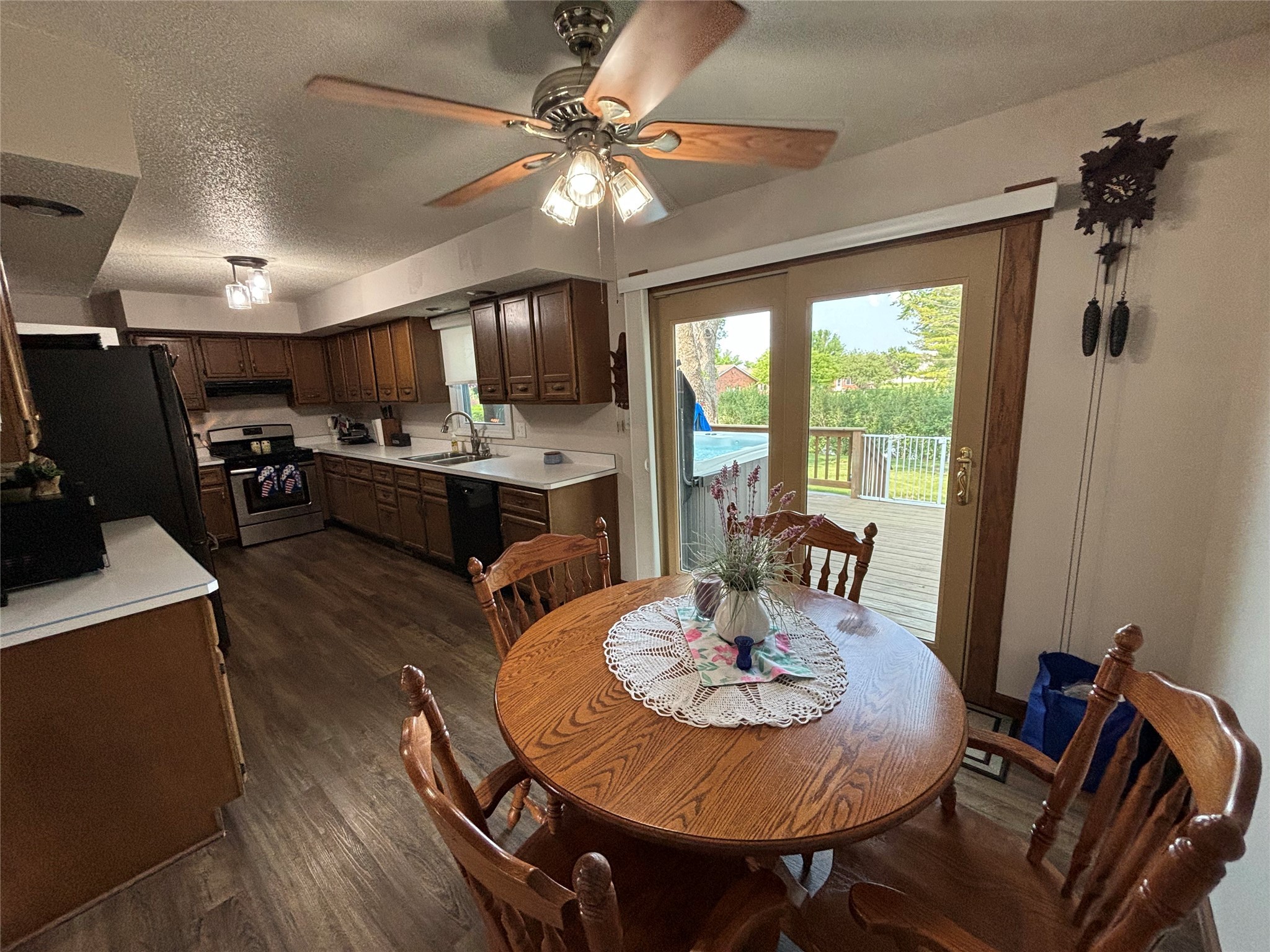 820 Summer Meadows Court, Perry, Iowa image 4
