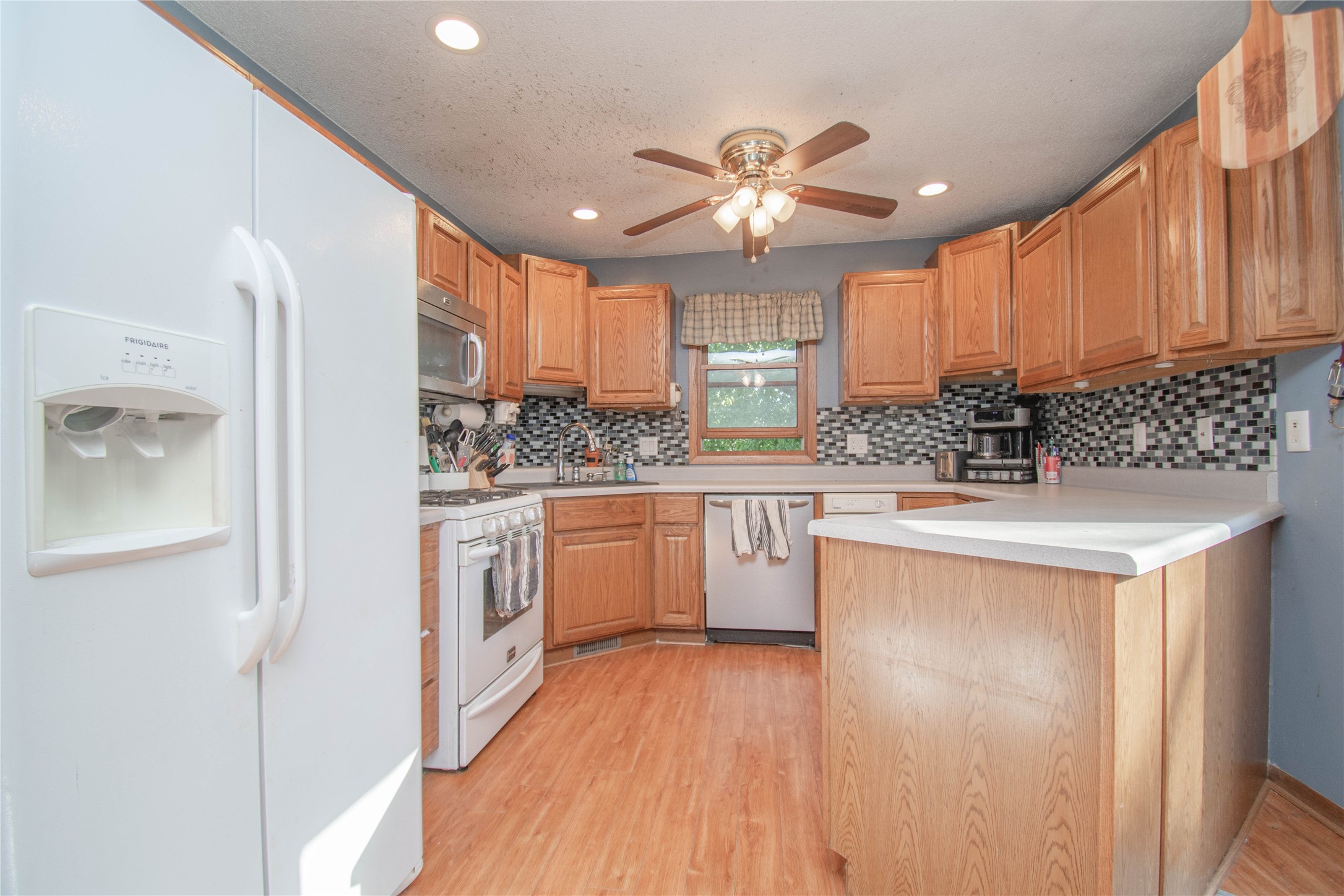805 Linden Drive, Norwalk, Iowa image 10