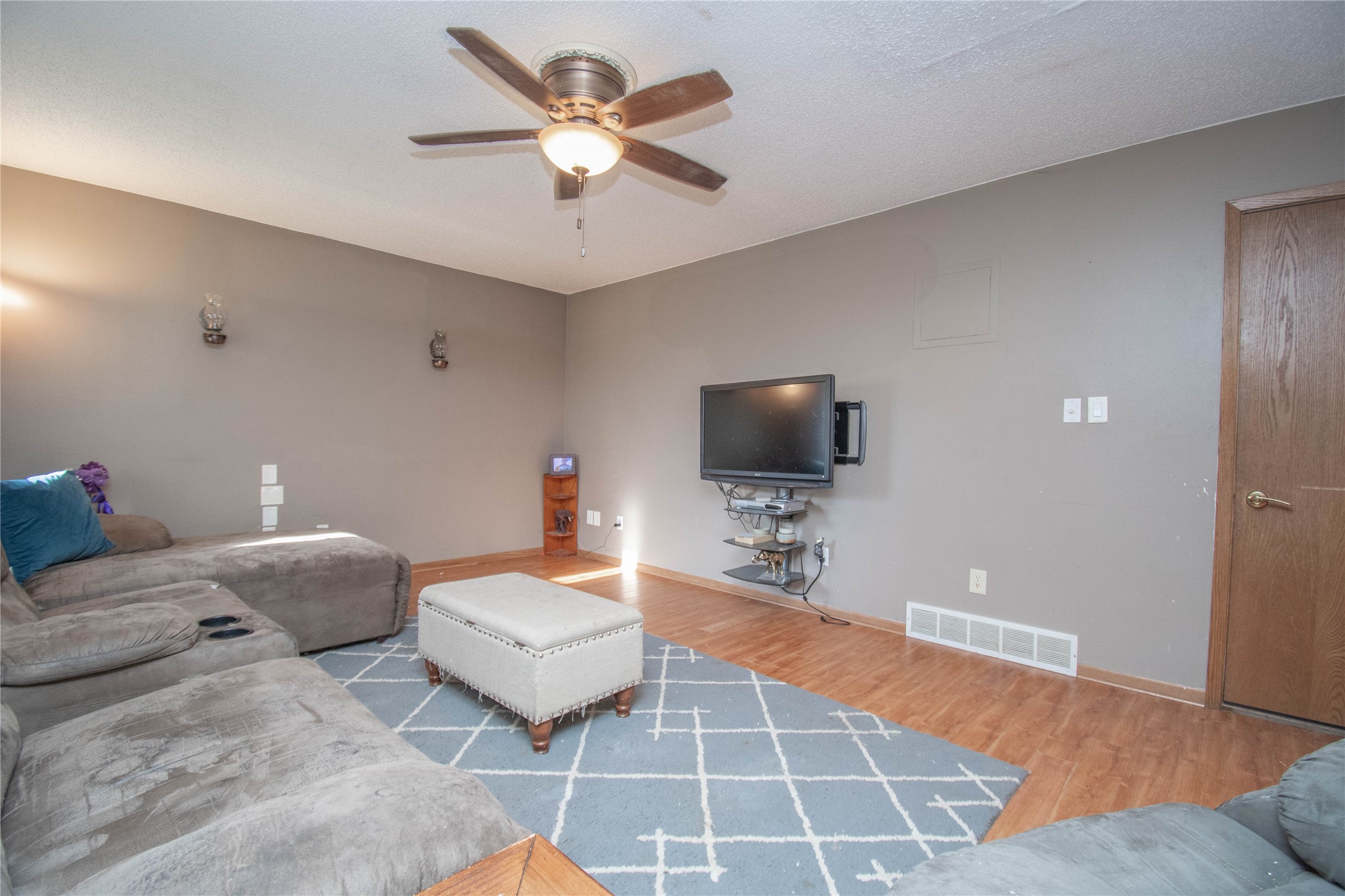 805 Linden Drive, Norwalk, Iowa image 15