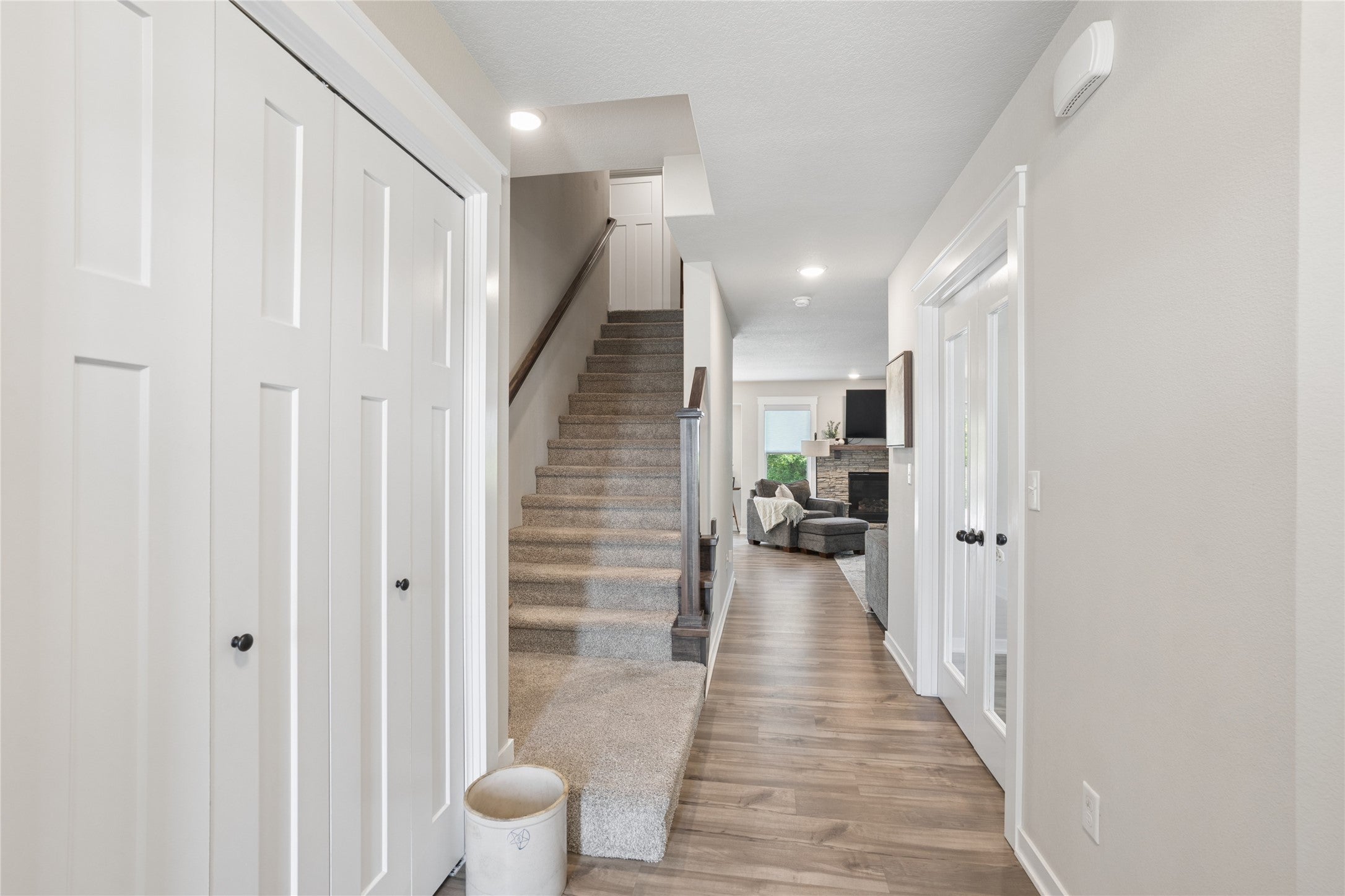 305 Magnolia Point