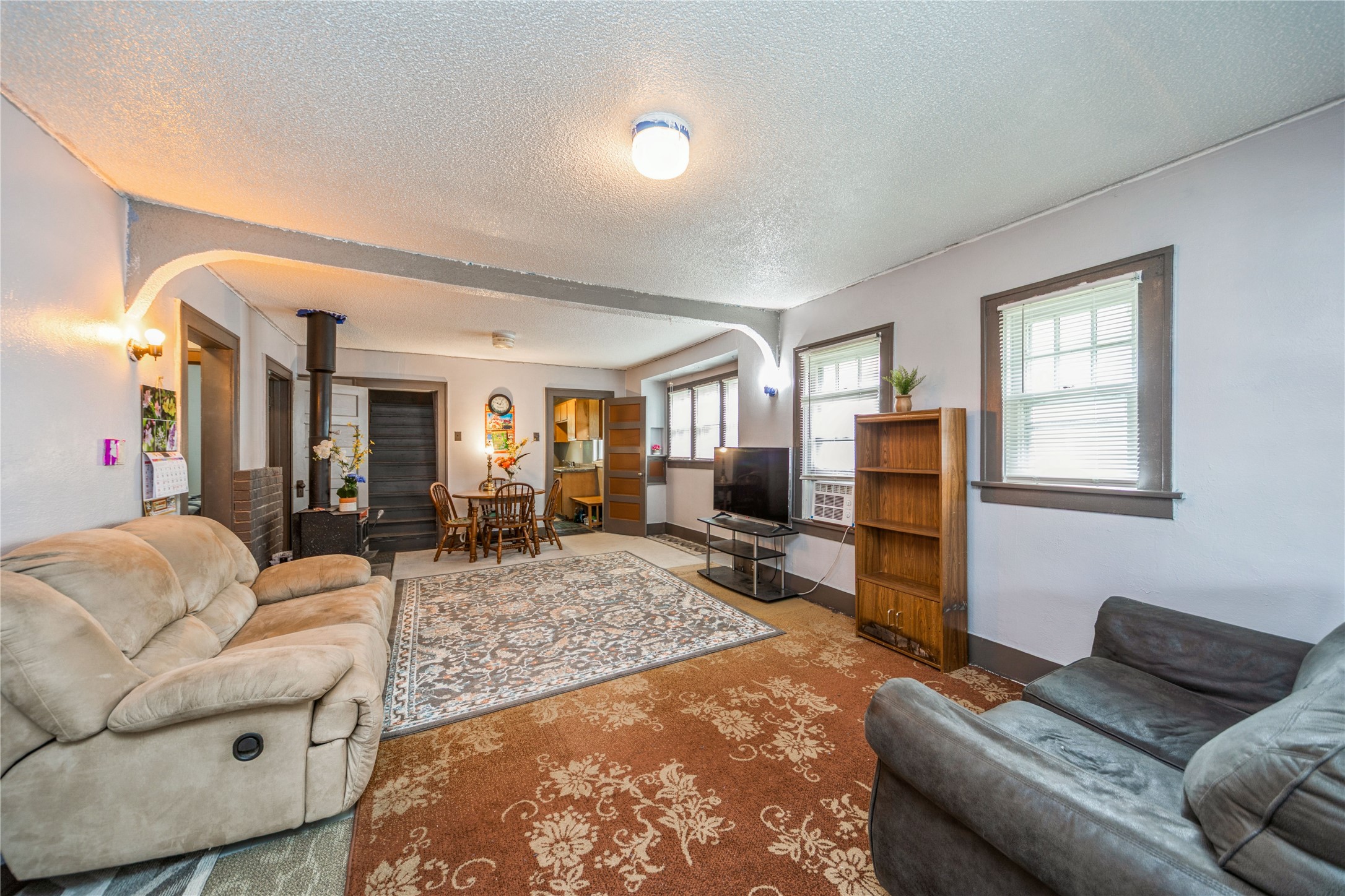 1601 20th Place, Des Moines, Iowa image 2