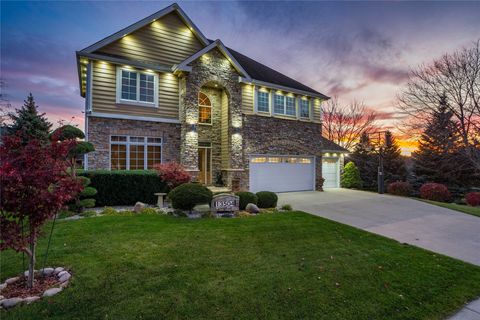 13504 Sheridan Avenue Urbandale IA 50323