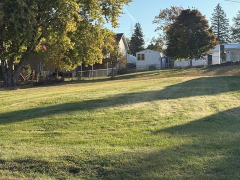 Vacant Land For Sale - 940 E 8th Street<br/> Jasper County, Newton, IA 50208