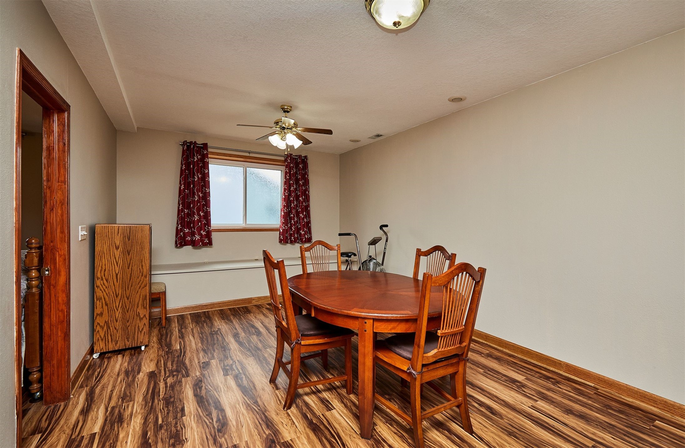 1506 Apple Drive, Indianola, Iowa image 23
