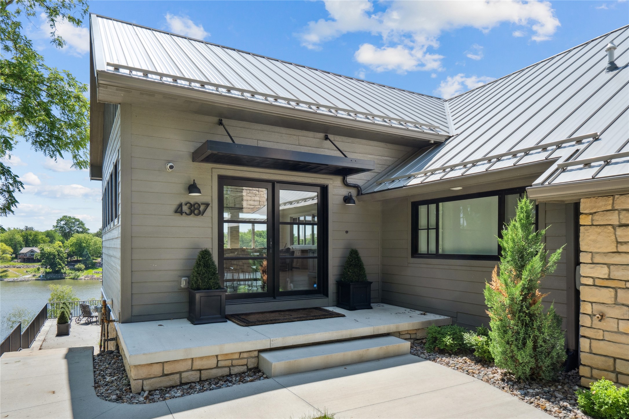 4387 Panorama Drive