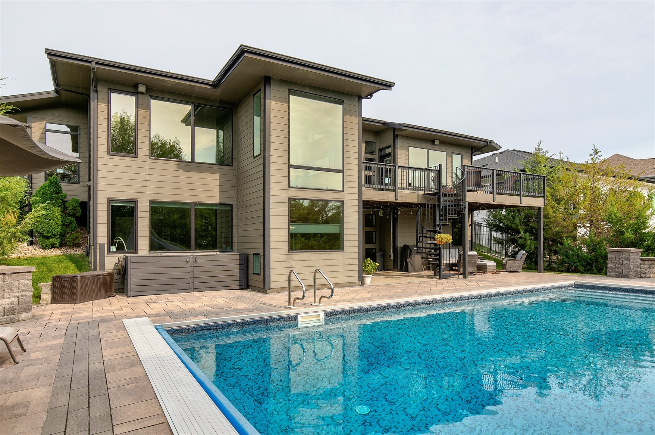 West Des Moines, Iowa, 50266, United States, 6 Bedrooms Bedrooms, ,5 BathroomsBathrooms,Residential,Active,2032456
