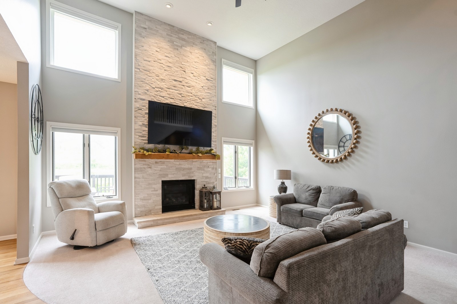1625 S 50th Place