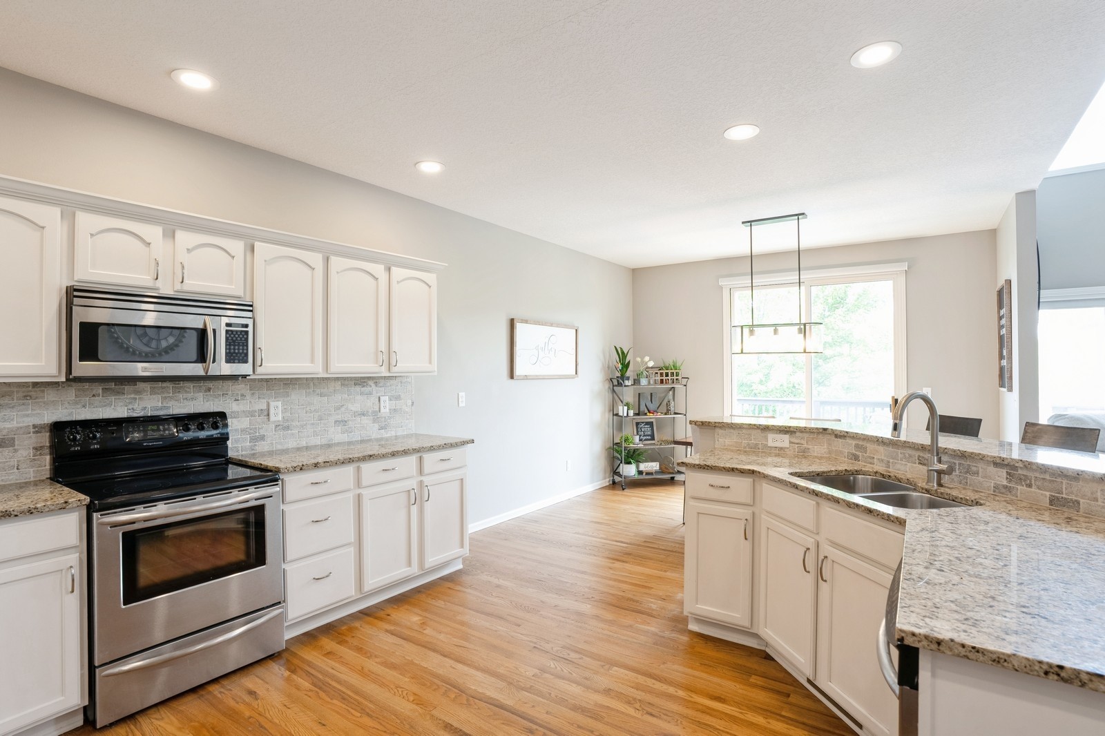 1625 S 50th Place, West Des Moines, Iowa image 9