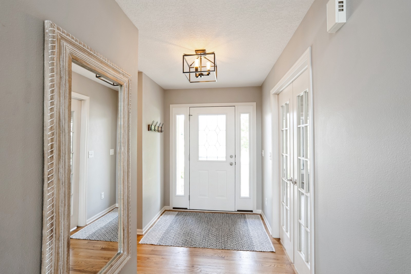 1625 S 50th Place