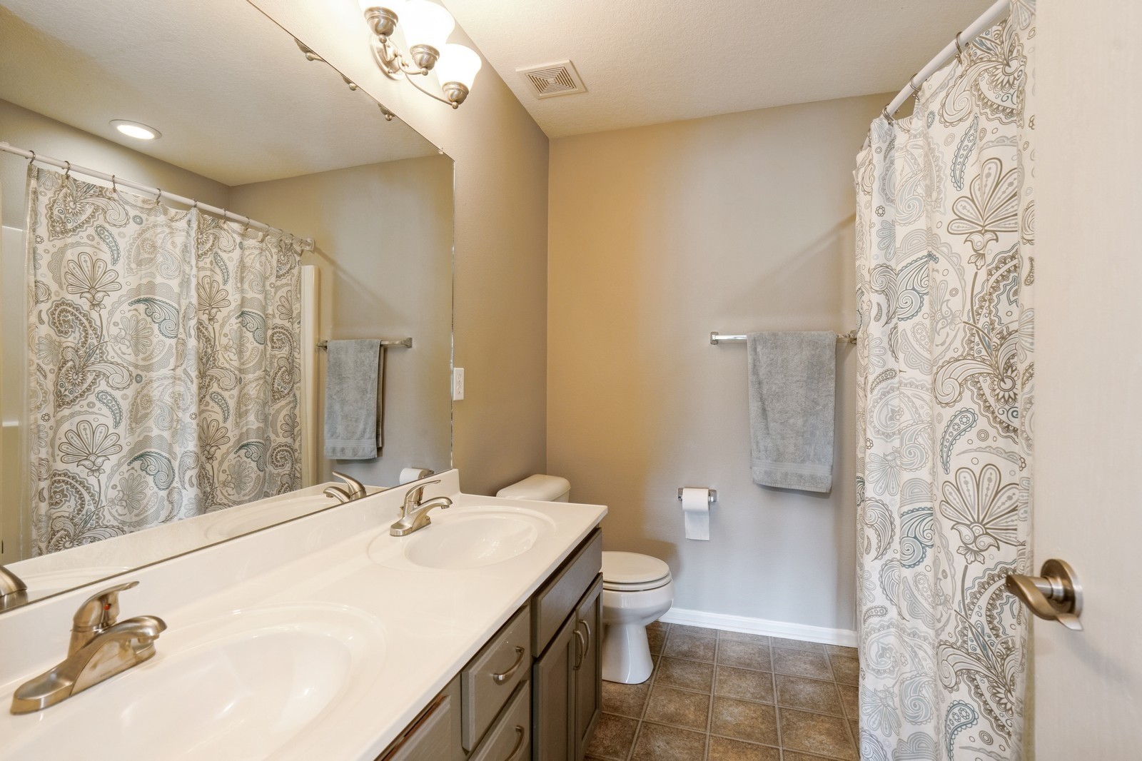 1625 S 50th Place, West Des Moines, Iowa image 23