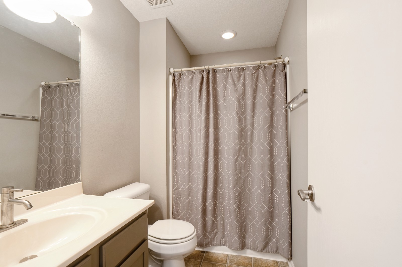 1625 S 50th Place, West Des Moines, Iowa image 20