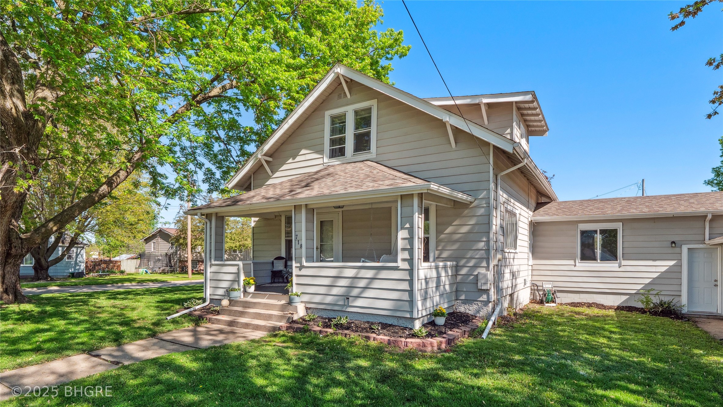 718 W 3rd Avenue, Indianola, Iowa image 2