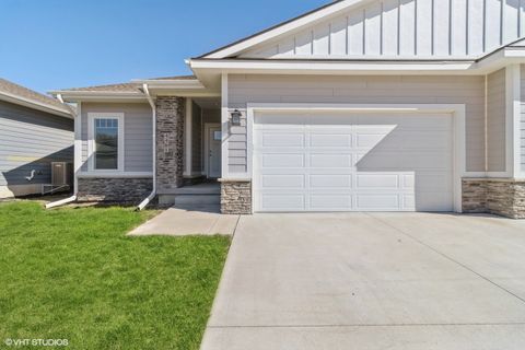 4461 Lower Beaver Road Des Moines IA 50310