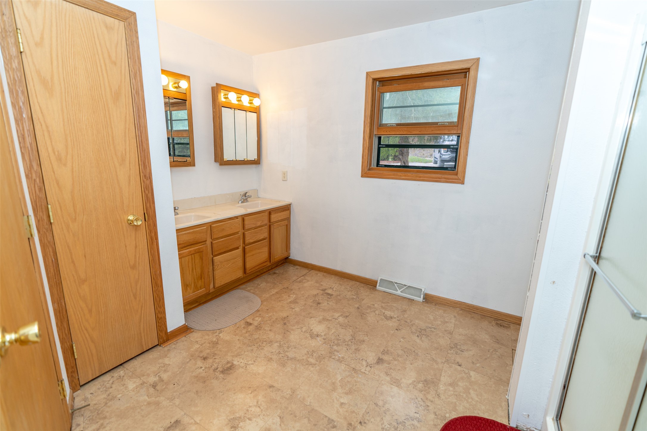 2888 280th Trail, Saint Charles, Iowa image 17