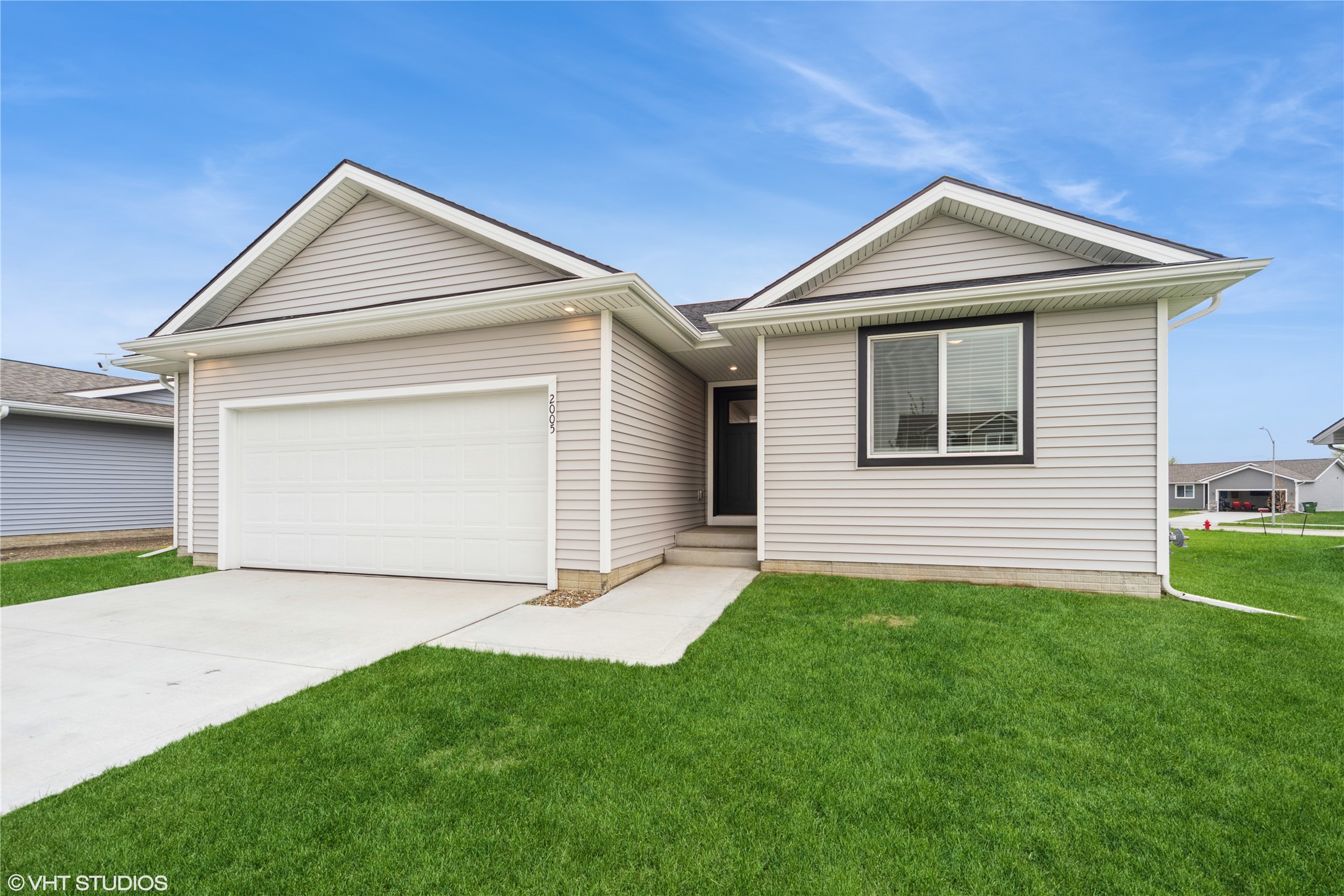 2005 White Oak Lane, Granger, Iowa image 3