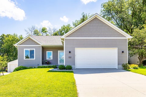 Homes For Sale - 1906 Duff Avenue<br/> Ames, IA 50010
