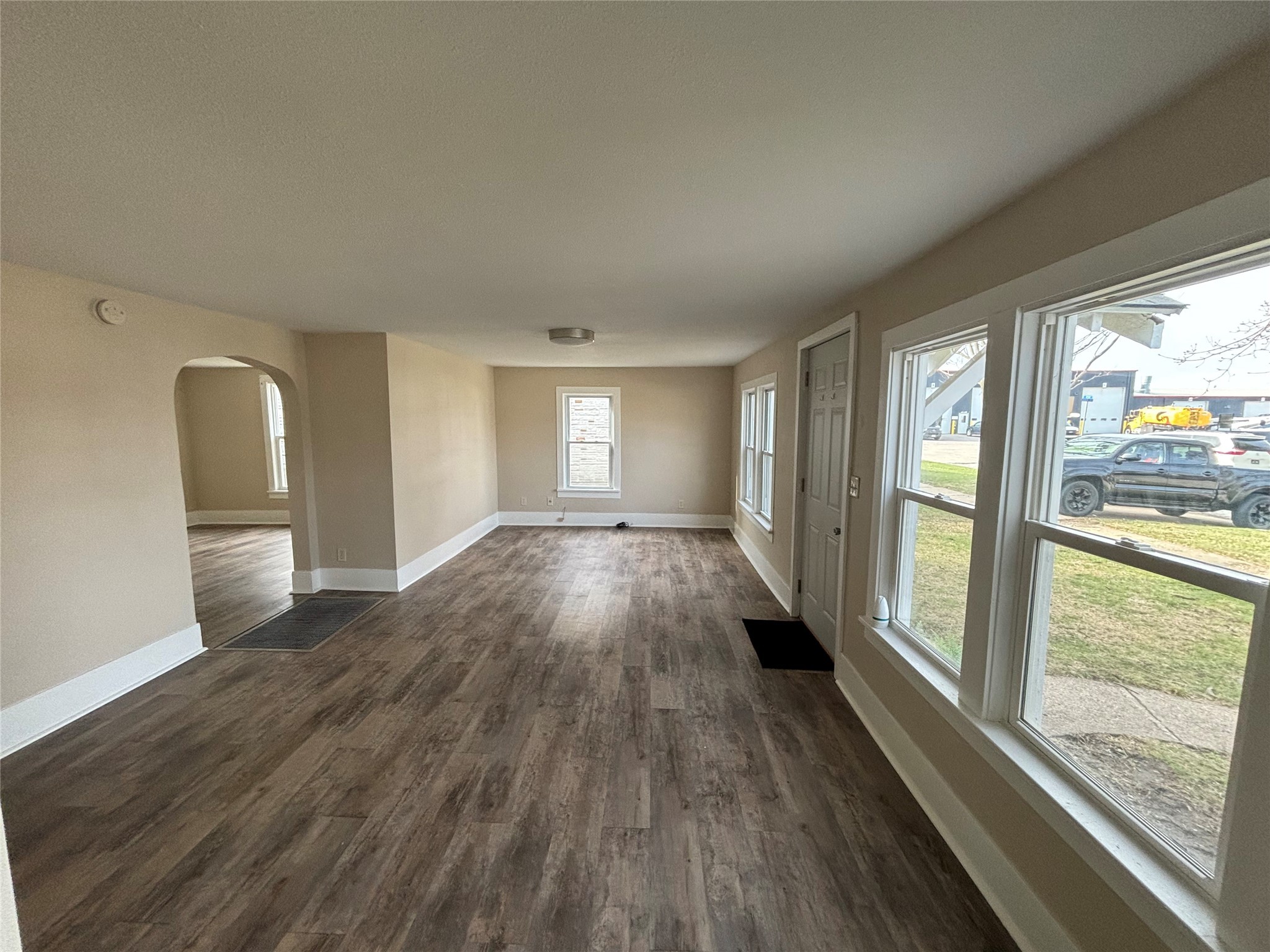 406 3rd Street, Perry, Iowa image 2