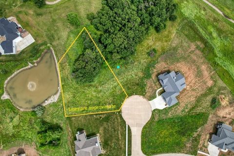 Vacant Land For Sale - 2980 Hickory Circle<br/> Pella, IA 50219