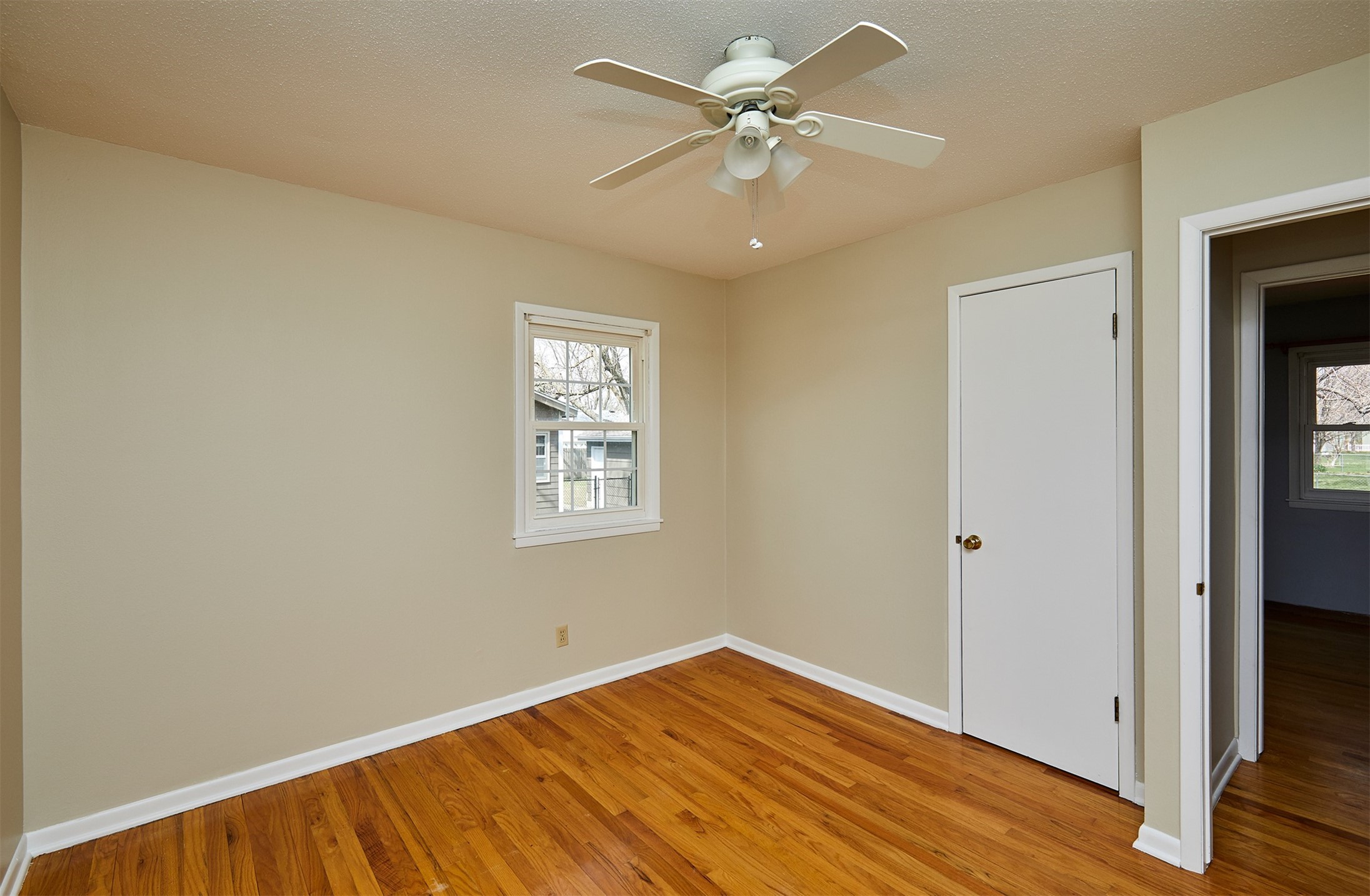 215 Waukee Avenue, Waukee, Iowa image 14