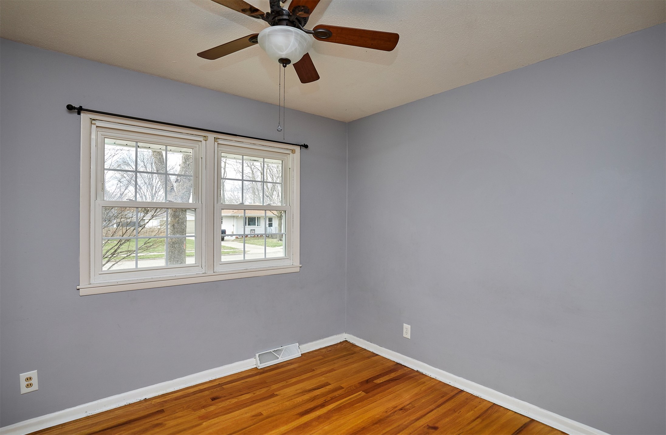 215 Waukee Avenue, Waukee, Iowa image 11