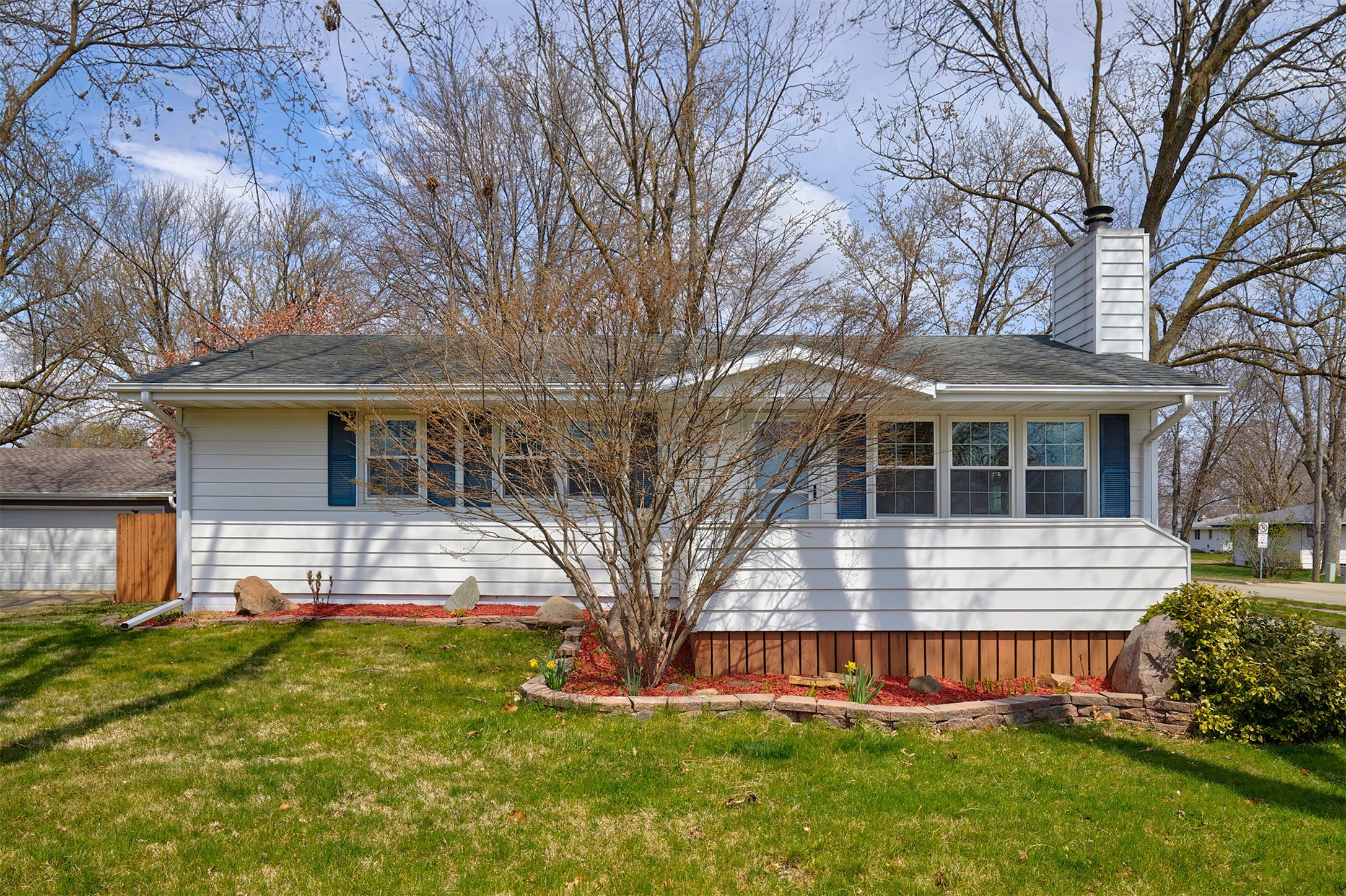 215 Waukee Avenue, Waukee, Iowa image 2