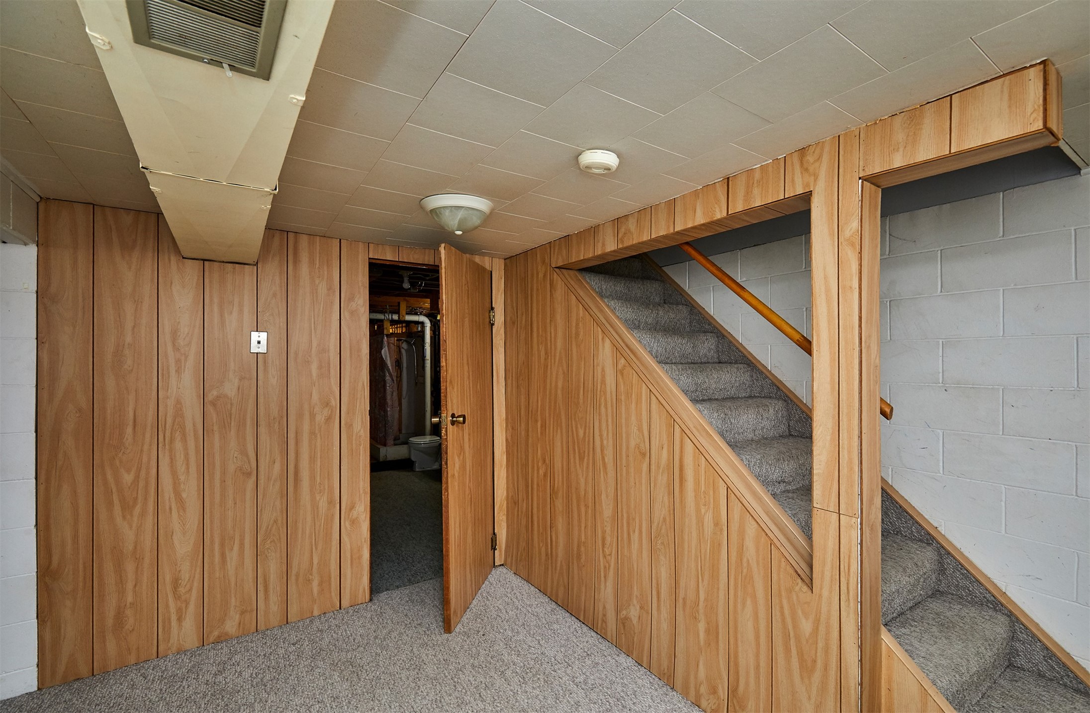 215 Waukee Avenue, Waukee, Iowa image 18