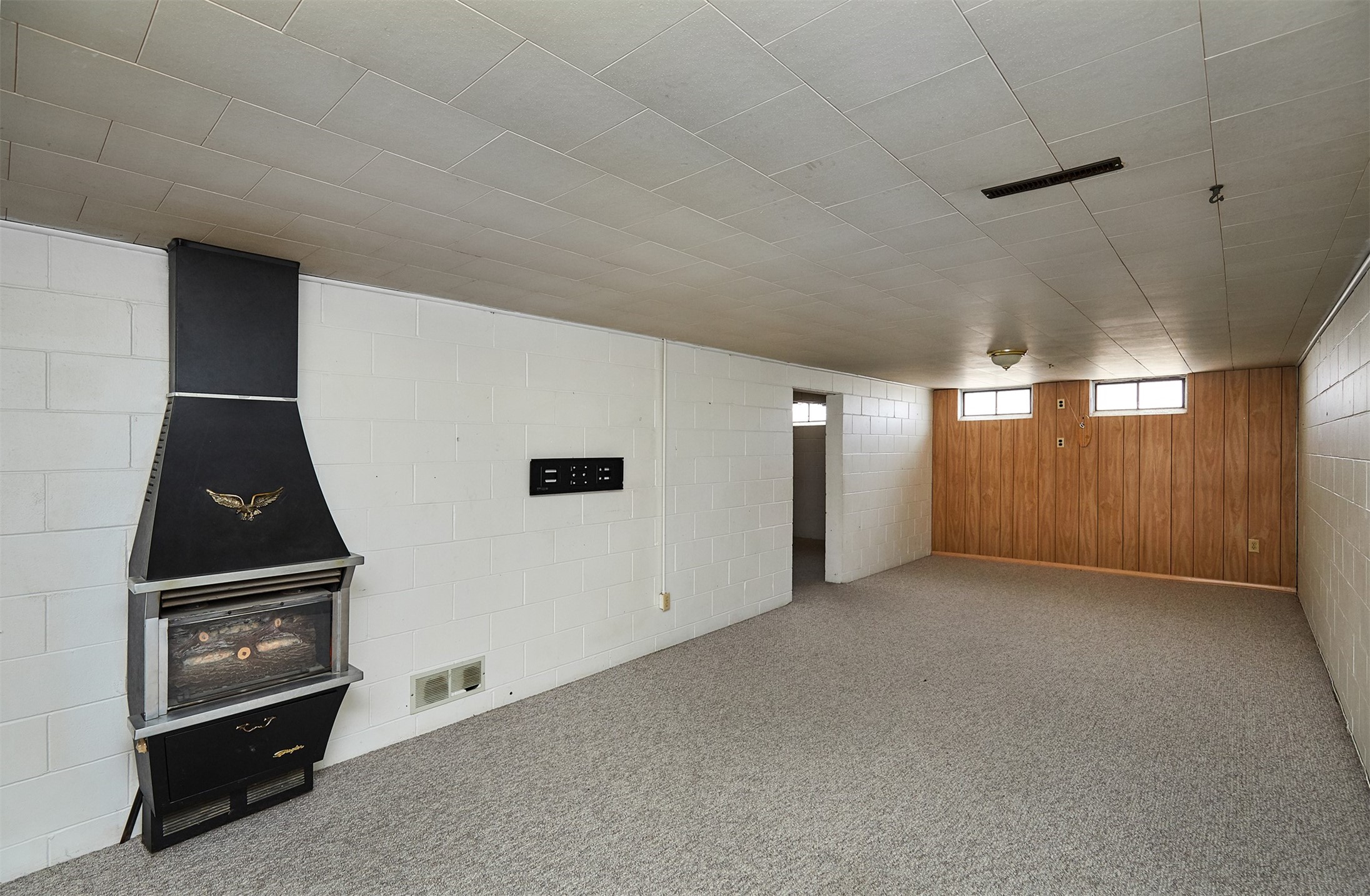 215 Waukee Avenue, Waukee, Iowa image 20