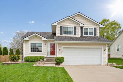 Homes For Sale - 2305 NW Maple Street<br/> Ankeny, IA 50023