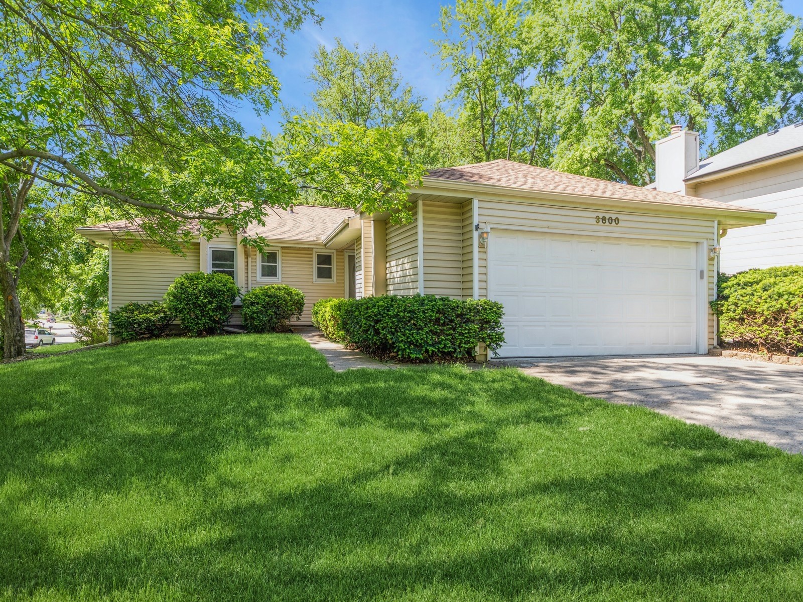3800 Western Hills Drive, West Des Moines, Iowa image 1