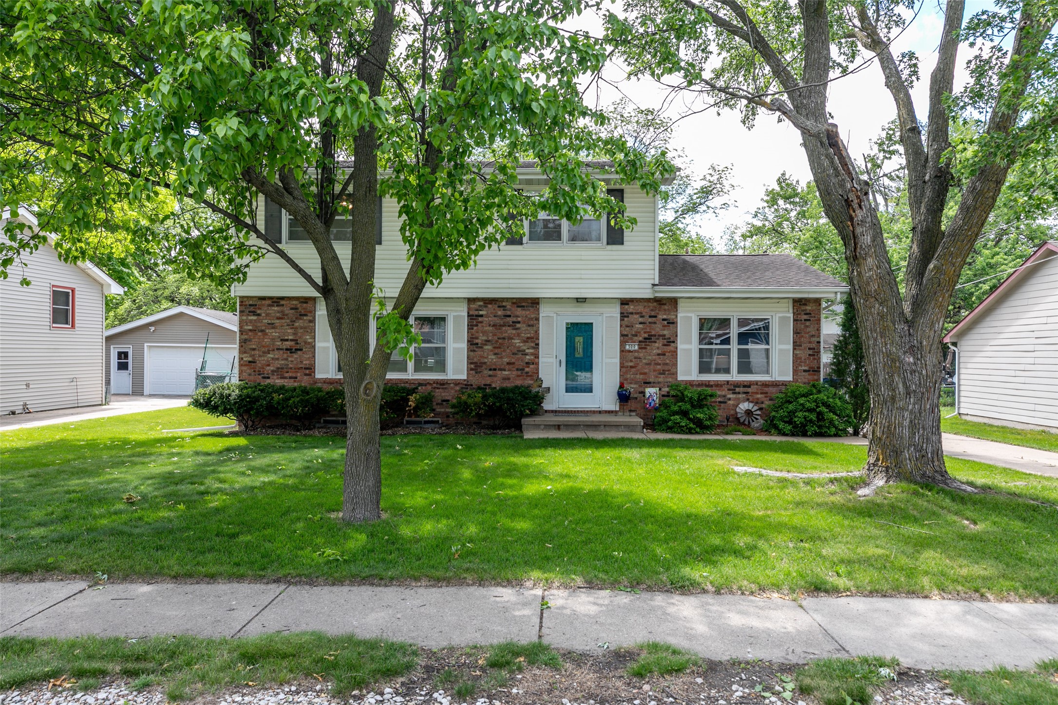500 8th Street, Waukee, Iowa image 2