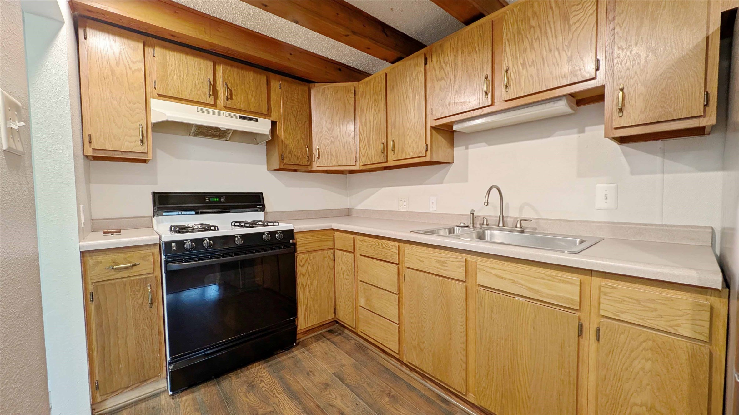 1219 E Emma Avenue, Des Moines, Iowa image 9
