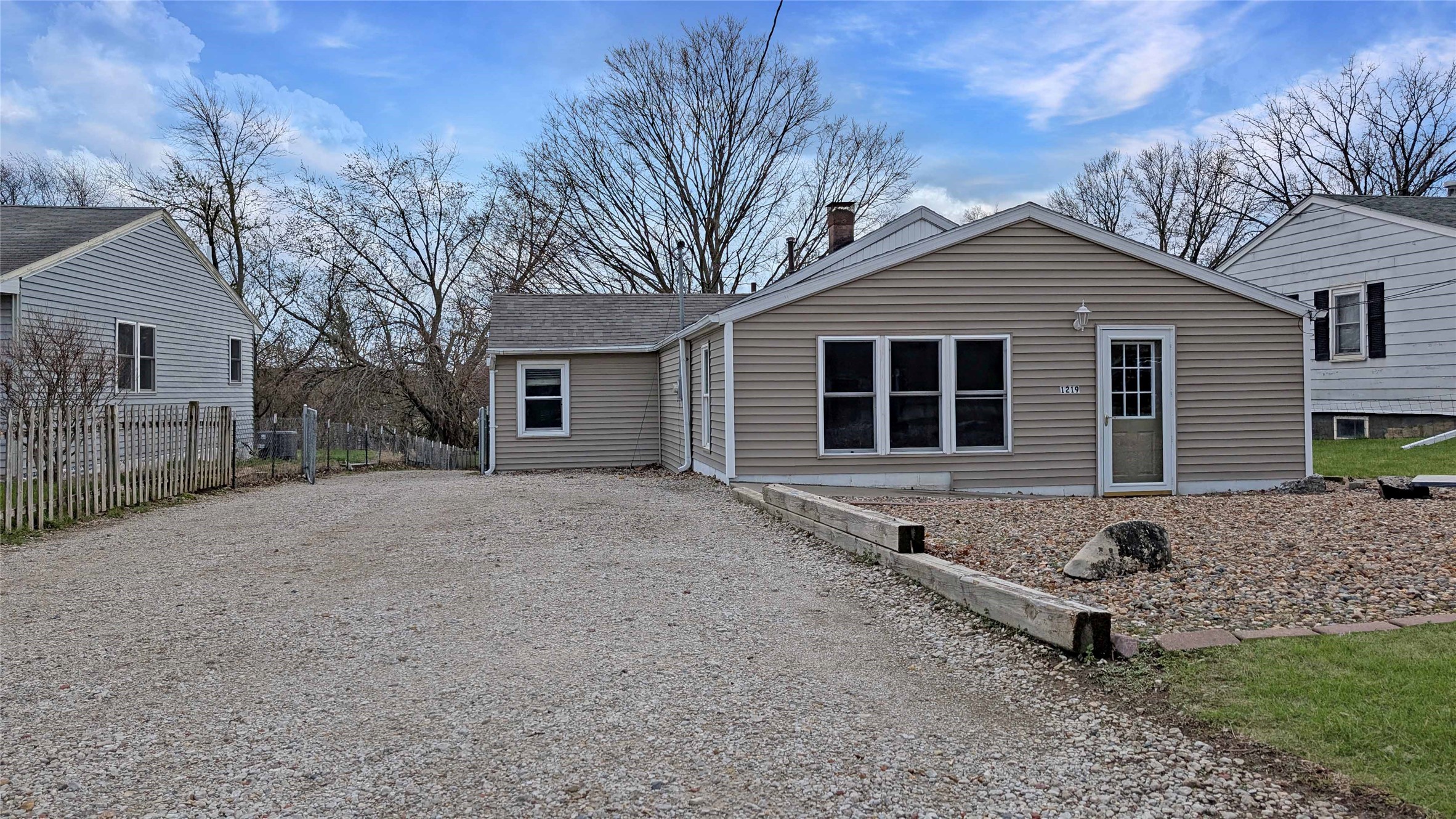 1219 E Emma Avenue, Des Moines, Iowa image 1