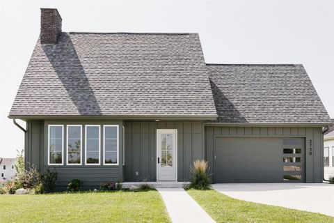 2750 Brier Lane Cumming IA 50061