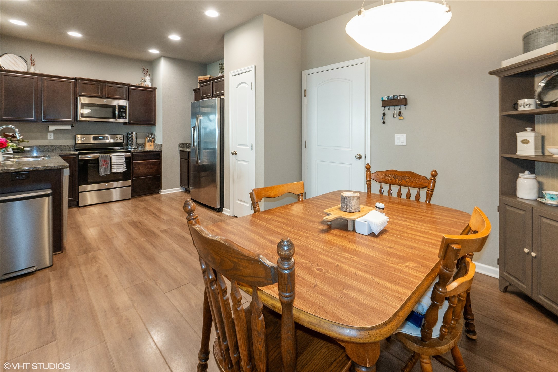 633 Canterbury Place, Norwalk, Iowa image 6